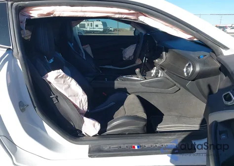 2019 Chevrolet Camaro 1Ss z USA, uszkodzony, nr VIN 1G1FE1R7XK0149691